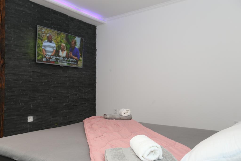 Apartment Porto With Terrace Башка Екстер'єр фото