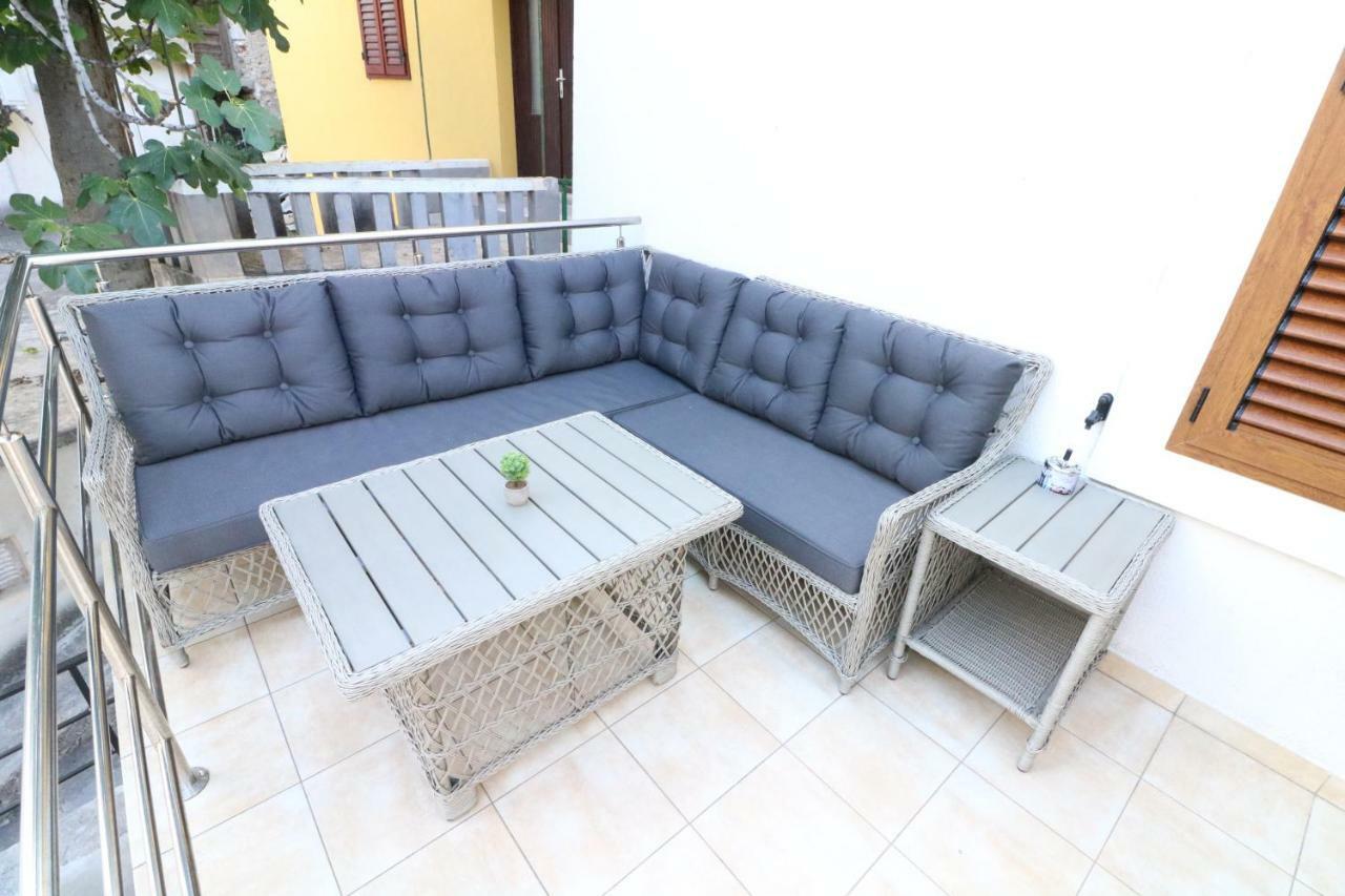 Apartment Porto With Terrace Башка Екстер'єр фото