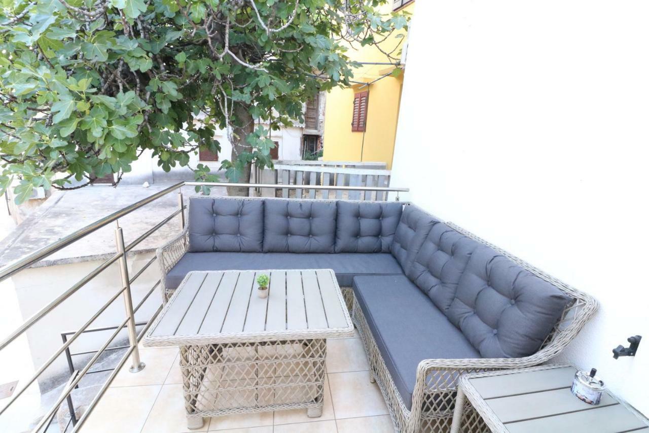 Apartment Porto With Terrace Башка Екстер'єр фото